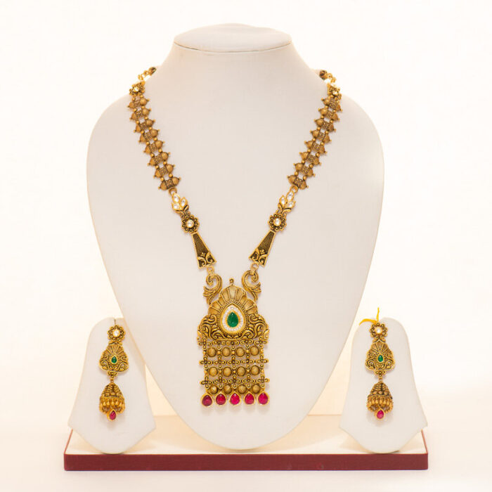 Haram Set with Rubies and Emeralds