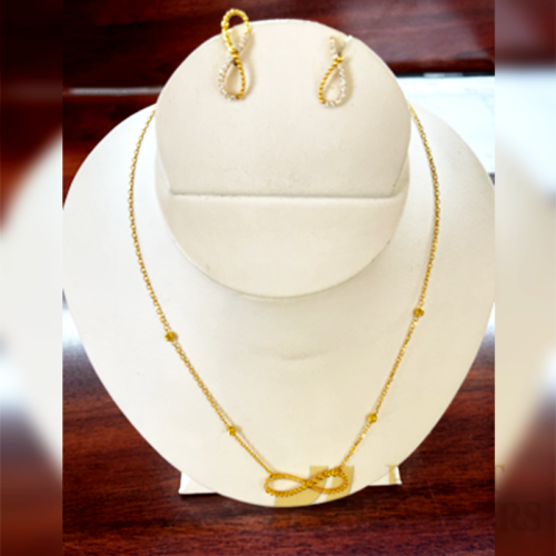 Gold Metal Cubic Zirconia Pendant Necklace with Stud Earrings - Gloria  Duchin
